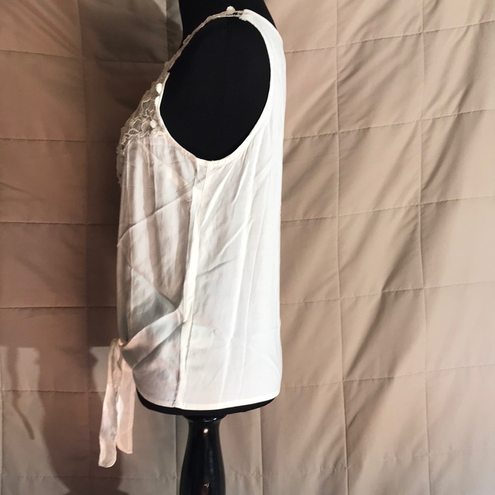 Boho Gypsy flower hippie crochet white tank blouse - Picture 5 of 7